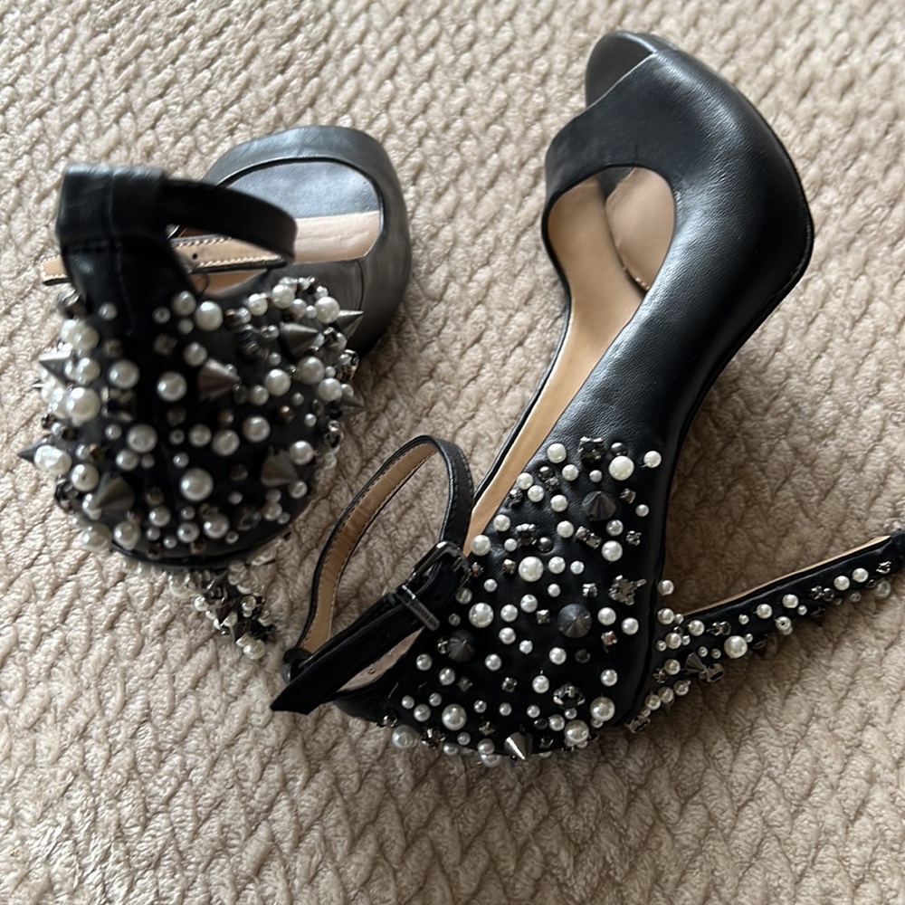 Gianni bini black studded, pearl, & rhinestone heels. Size 5.5. Like new